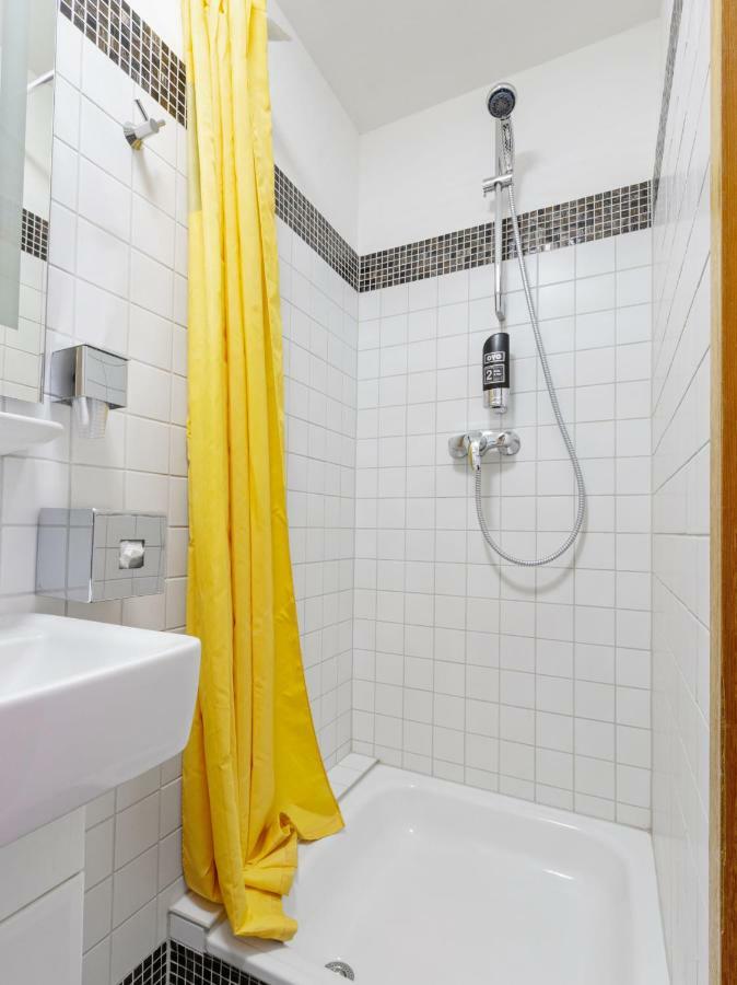 Oyo Hotel Matzbach Berlin Exterior photo